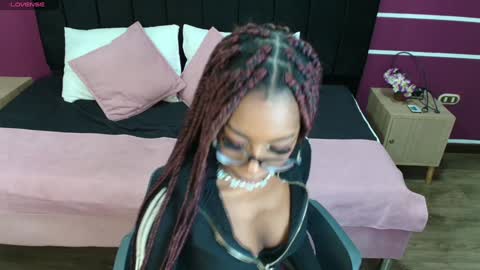 Raquel online show from 19, 12, 2024