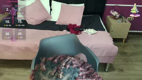 Raquel online show from 20, 12, 2024