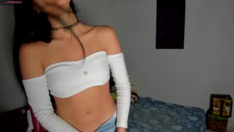 Raquell online show from 6, 3, 2025