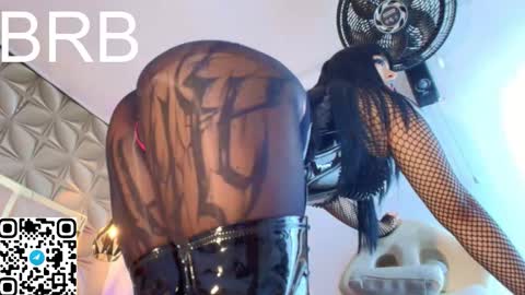 Snapshot of rave_paradise chatting on 22, 11, 2025 online show from 22, 11, 2025