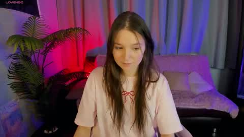 Snapshot of raven_crowe chatting on 9, 3, 2026 Raven online show from 9, 3, 2026