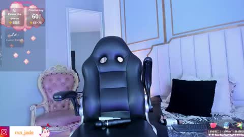 raven_jade_ online show from 16, 9, 2025