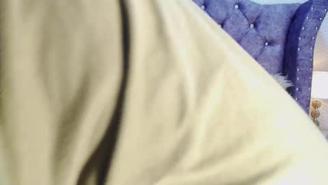 raven_love_ online show from 25, 10, 2025