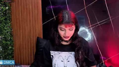 raven_rox_ online show from 13, 11, 2025