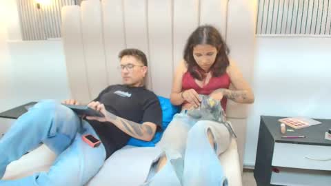 ravenandcody online show from 12, 11, 2025