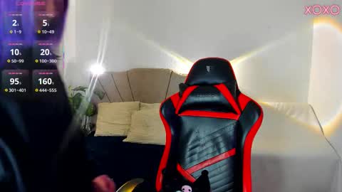 Snapshot of ravencollen chatting on 27, 11, 2025 ravencollen online show from 27, 11, 2025