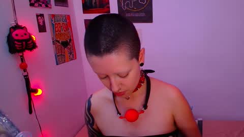 Snapshot of ravendarkness_ chatting on 1, 3, 2026 ravendarkness_ online show from 1, 3, 2026