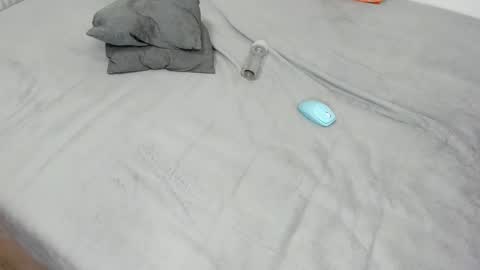 Raveneusbiter online show from 3, 2, 2026