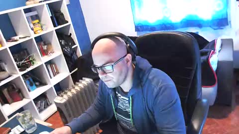 Snapshot of ravingr3d3 chatting on 19, 2, 2025 ravingr3d3 online show from 19, 2, 2025