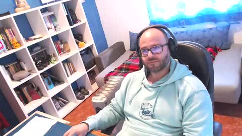 Snapshot of ravingr3d3 chatting on 9, 3, 2025 ravingr3d3 online show from 9, 3, 2025