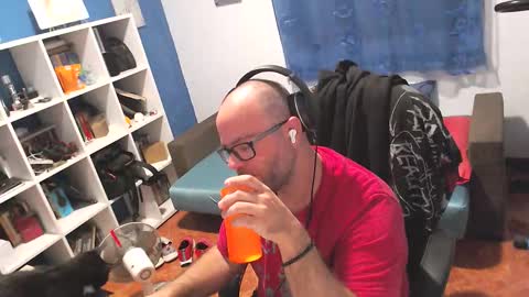 Snapshot of ravingr3d3 chatting on 11, 9, 2025 ravingr3d3 online show from 11, 9, 2025