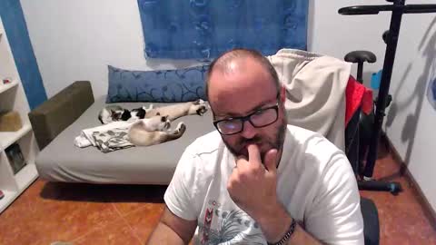 Snapshot of ravingr3d3 chatting on 28, 9, 2025 ravingr3d3 online show from 28, 9, 2025