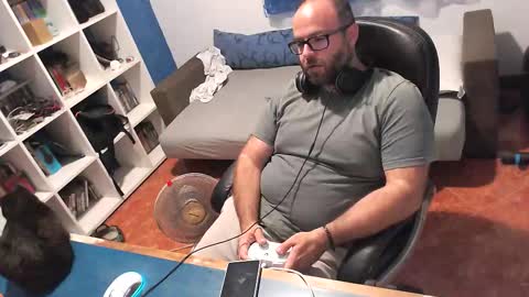 Snapshot of ravingr3d3 chatting on 1, 10, 2025 ravingr3d3 online show from 1, 10, 2025