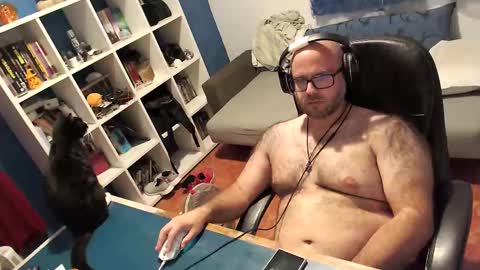 Snapshot of ravingr3d3 chatting on 14, 10, 2025 ravingr3d3 online show from 14, 10, 2025