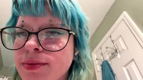 Snapshot of ravyn_xoxo chatting on 10, 9, 2025 Ravynn 3 online show from 10, 9, 2025