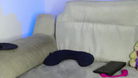 Snapshot of raycatt chatting on 18, 3, 2026 Ray online show from 18, 3, 2026