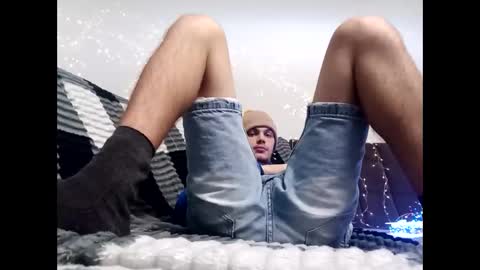 Snapshot of raymartino chatting on 15, 12, 2025 RayMartino online show from 15, 12, 2025