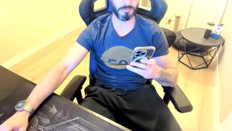 Snapshot of raysexparty chatting on 19, 3, 2026 raysexparty online show from 19, 3, 2026