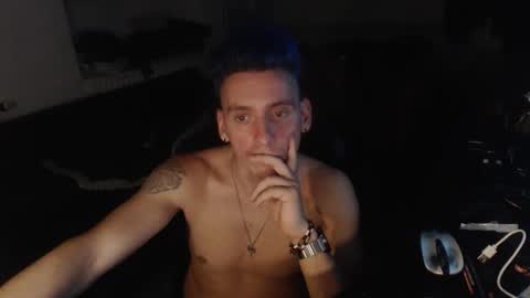 Snapshot of rayzel31 chatting on 3, 11, 2025 Rayzel online show from 3, 11, 2025