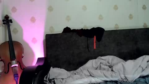  Yrriel Strife Candy-Demon Caveboy mr. Cringe   online show from 19, 12, 2025