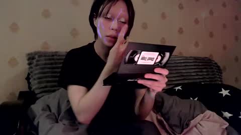 Snapshot of raziel_haze chatting on 19, 2, 2026 Yrriel Strife Candy-Demon Caveboy mr. Cringe online show from 19, 2, 2026