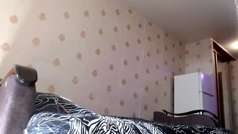 Snapshot of raziel_haze chatting on 27, 3, 2026 Yrriel Strife Candy-Demon Caveboy mr. Cringe online show from 27, 3, 2026