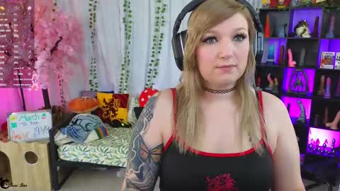 Snapshot of realsamisins chatting on 8, 3, 2025 Snap - RealSamiSins online show from 8, 3, 2025