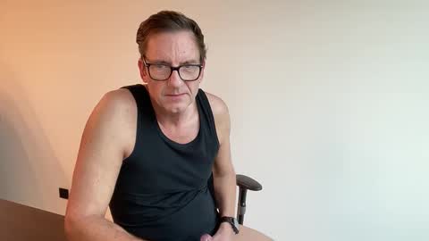 realstuff_ online show from 26, 11, 2025