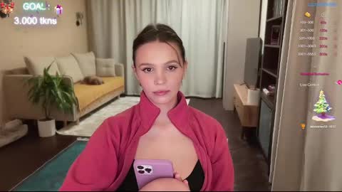 Snapshot of realsupermichael chatting on 17, 12, 2024 AliceEve online show from 17, 12, 2024