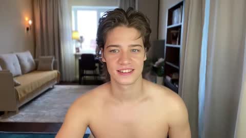 Snapshot of realsupermichael chatting on 30, 12, 2024 AliceEve online show from 30, 12, 2024