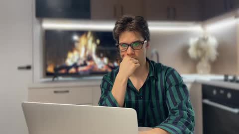 Snapshot of realsupermichael chatting on 16, 2, 2025 AliceEve online show from 16, 2, 2025