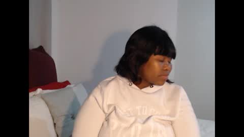Snapshot of realsweetheart chatting on 26, 10, 2025 REAL1SWEETHEART online show from 26, 10, 2025