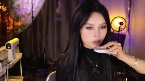 Snapshot of reaowna___ chatting on 13, 11, 2025 reaowna___ online show from 13, 11, 2025