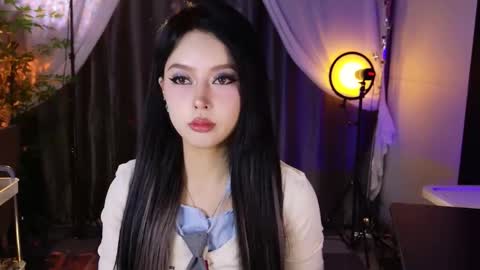 reaowna___ online show from 1, 2, 2026