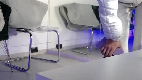 rebbeccaray online show from 15, 1, 2026