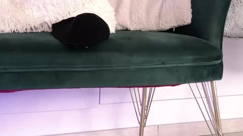 rebbeccaray online show from 1, 2, 2026