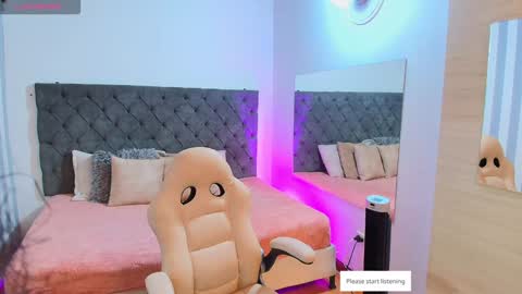 Snapshot of rebeca_cortez1 chatting on 18, 1, 2025 I invite you to my birthday on November 3th online show from 18, 1, 2025