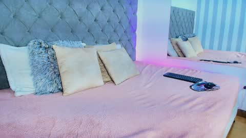 Snapshot of rebeca_cortez1 chatting on 18, 1, 2025 I invite you to my birthday on November 3th online show from 18, 1, 2025