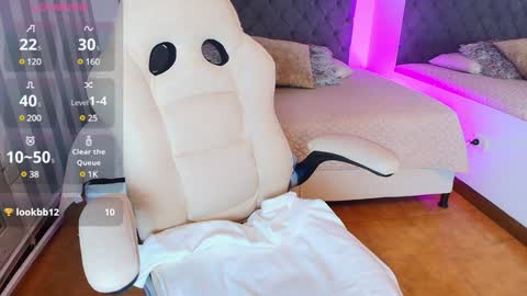 Snapshot of rebeca_cortez1 chatting on 24, 1, 2025 I invite you to my birthday on November 3th online show from 24, 1, 2025