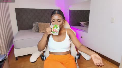 Snapshot of rebeca_cortez1 chatting on 4, 2, 2025 I invite you to my birthday on November 3th online show from 4, 2, 2025