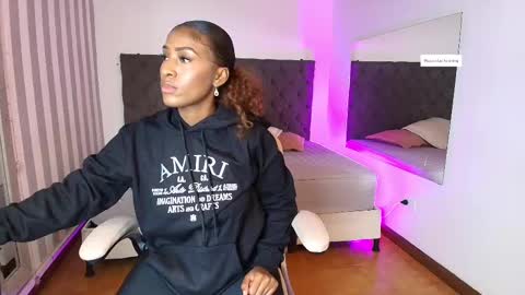 Snapshot of rebeca_cortez1 chatting on 15, 2, 2025 I invite you to my birthday on November 3th online show from 15, 2, 2025