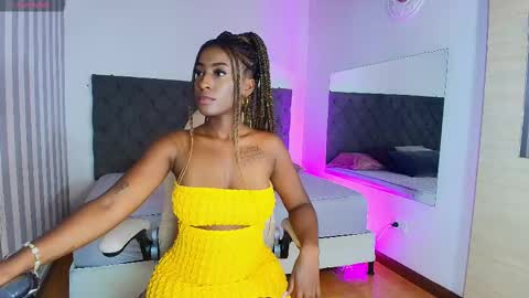 Snapshot of rebeca_cortez1 chatting on 28, 2, 2025 I invite you to my birthday on November 3th online show from 28, 2, 2025
