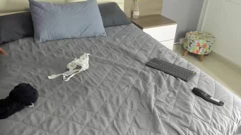 Snapshot of rebeca_cortez1 chatting on 20, 9, 2025 I invite you to my birthday on November 3th online show from 20, 9, 2025