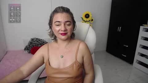 Snapshot of rebeca_milf chatting on 30, 12, 2024 REBECA online show from 30, 12, 2024