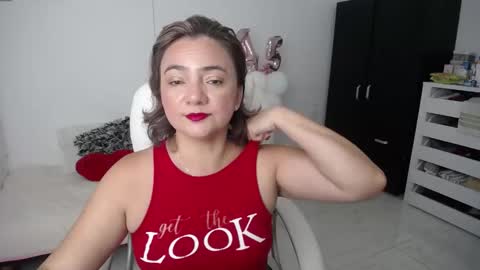 Snapshot of rebeca_milf chatting on 22, 1, 2025 REBECA online show from 22, 1, 2025