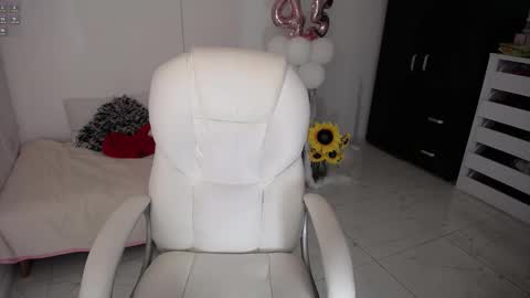 Snapshot of rebeca_milf chatting on 31, 1, 2025 REBECA online show from 31, 1, 2025