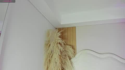 rebeca_taylor_ online show from 4, 3, 2026