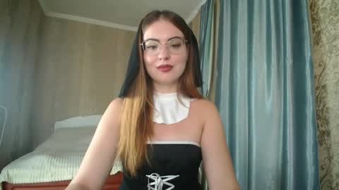 Rebecca online show from 19, 9, 2025