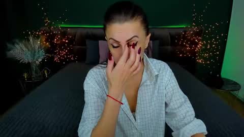 Snapshot of rebecca_diamonds chatting on 10, 2, 2025 rebecca_diamonds online show from 10, 2, 2025