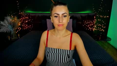 Snapshot of rebecca_diamonds chatting on 18, 9, 2025 rebecca_diamonds online show from 18, 9, 2025